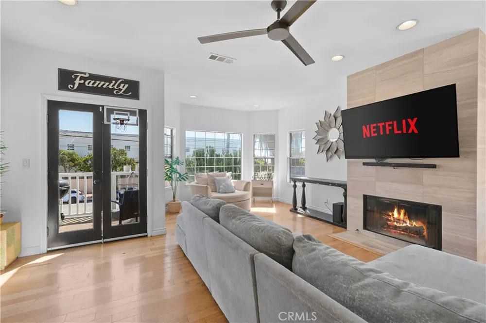2911 S Pacific San Pedro, CA 90731