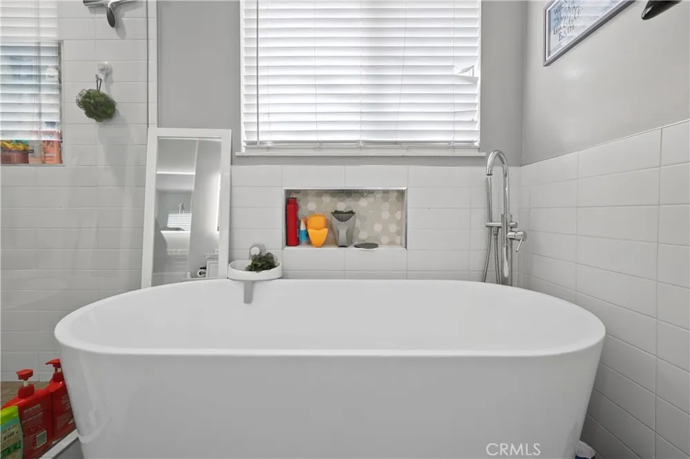 2911 S Pacific San Pedro, CA 90731