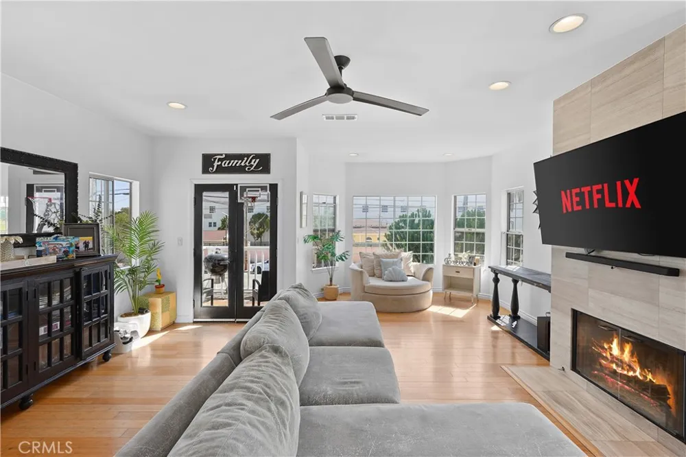 2911 S Pacific San Pedro, CA 90731