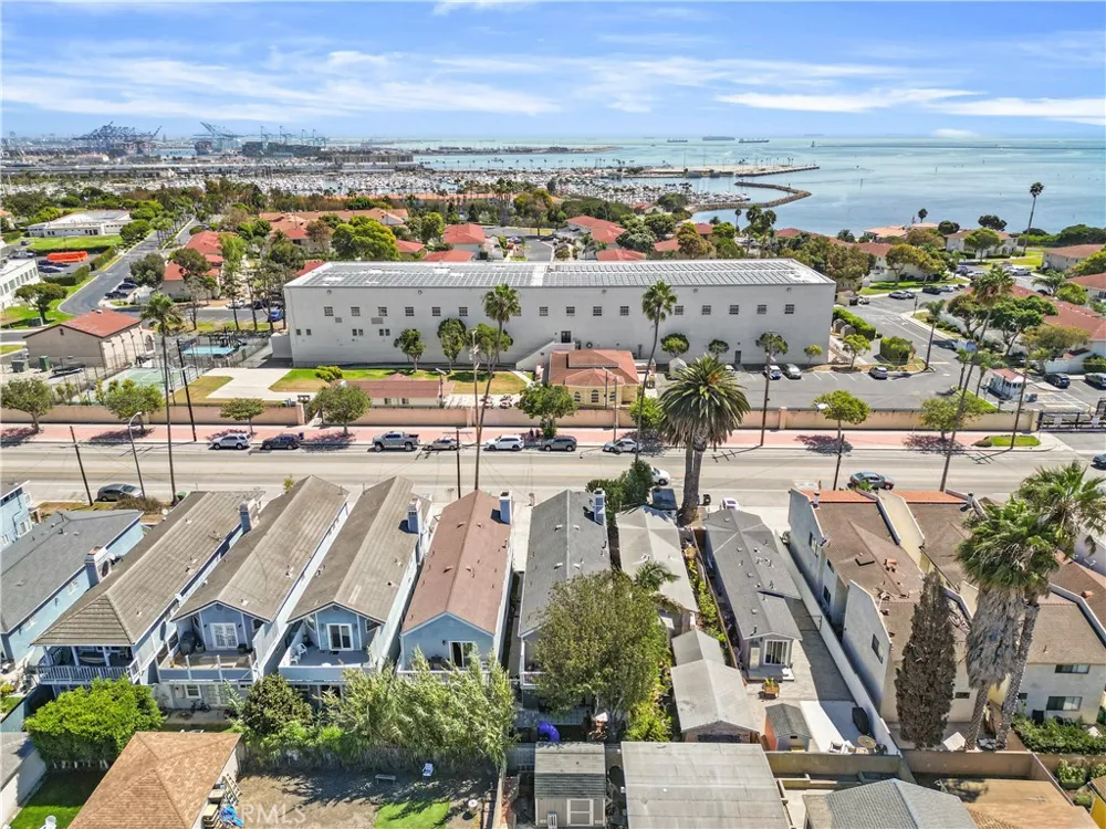 2911 S Pacific San Pedro, CA 90731