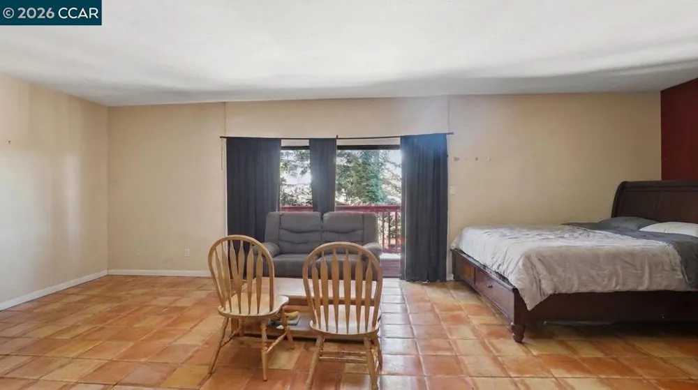 619 Shaddick Dr Antioch, CA 94509