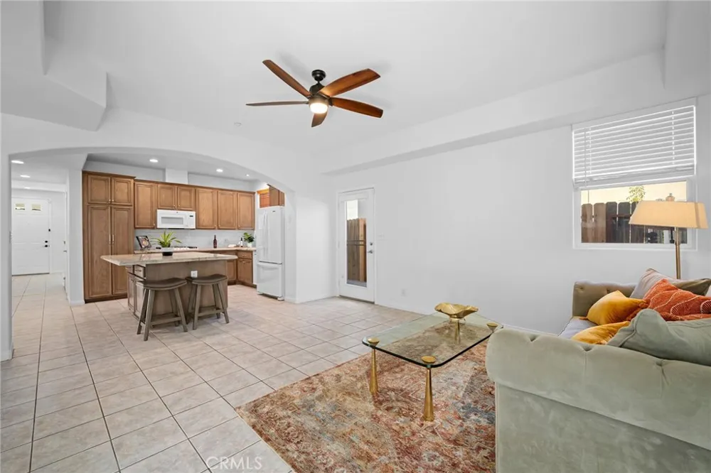 7101 Oso Avenue #14 Winnetka, CA 91306