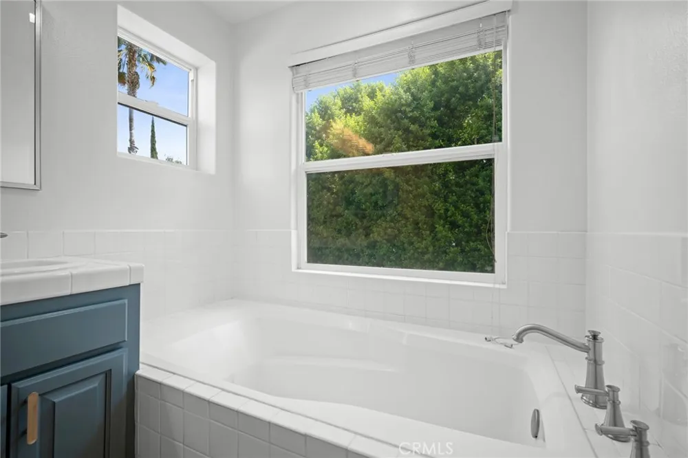 7101 Oso Avenue #14 Winnetka, CA 91306