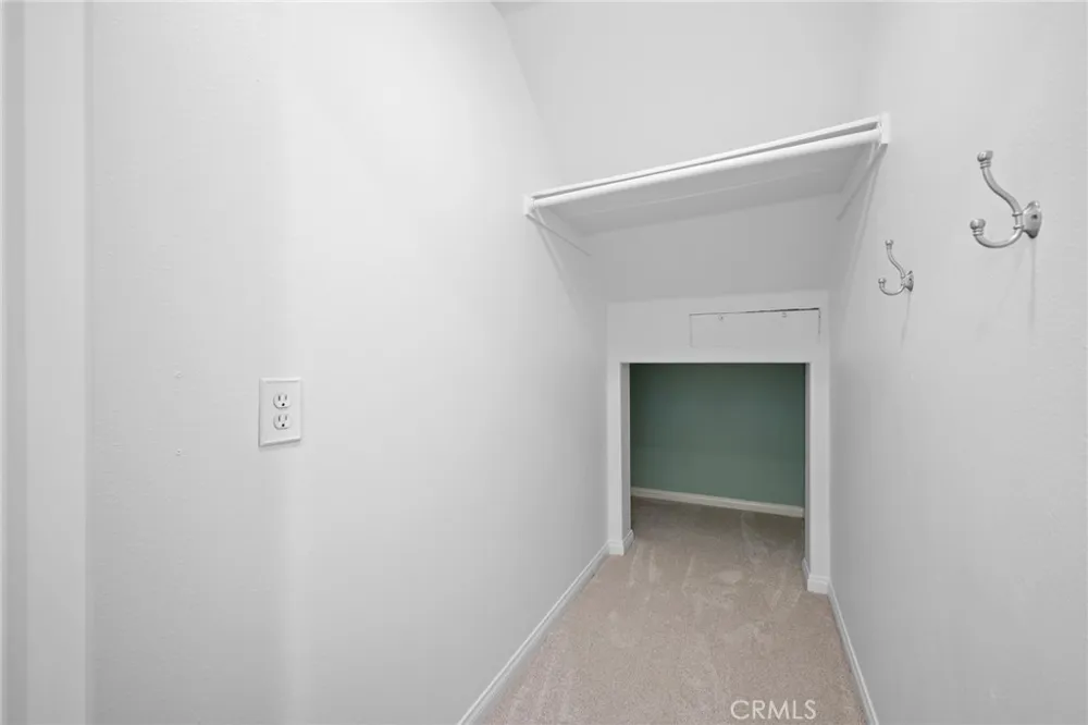 7101 Oso Avenue #14 Winnetka, CA 91306