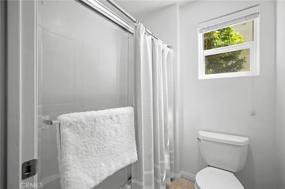 7101 Oso Avenue #14 Winnetka, CA 91306