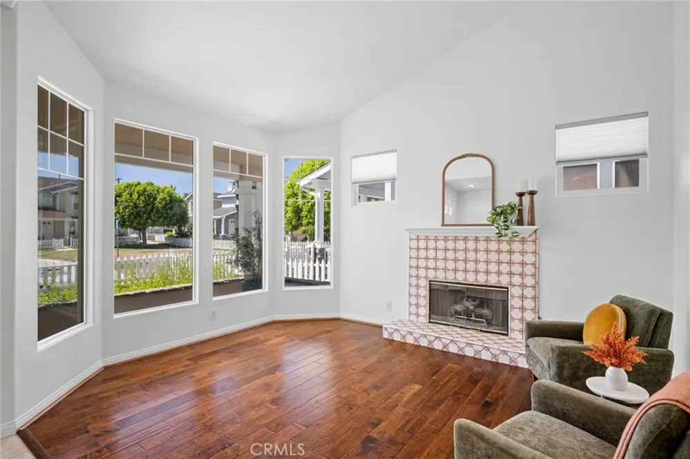 7101 Oso Avenue #14 Winnetka, CA 91306