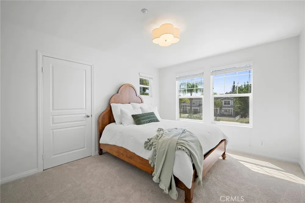 7101 Oso Avenue #14 Winnetka, CA 91306