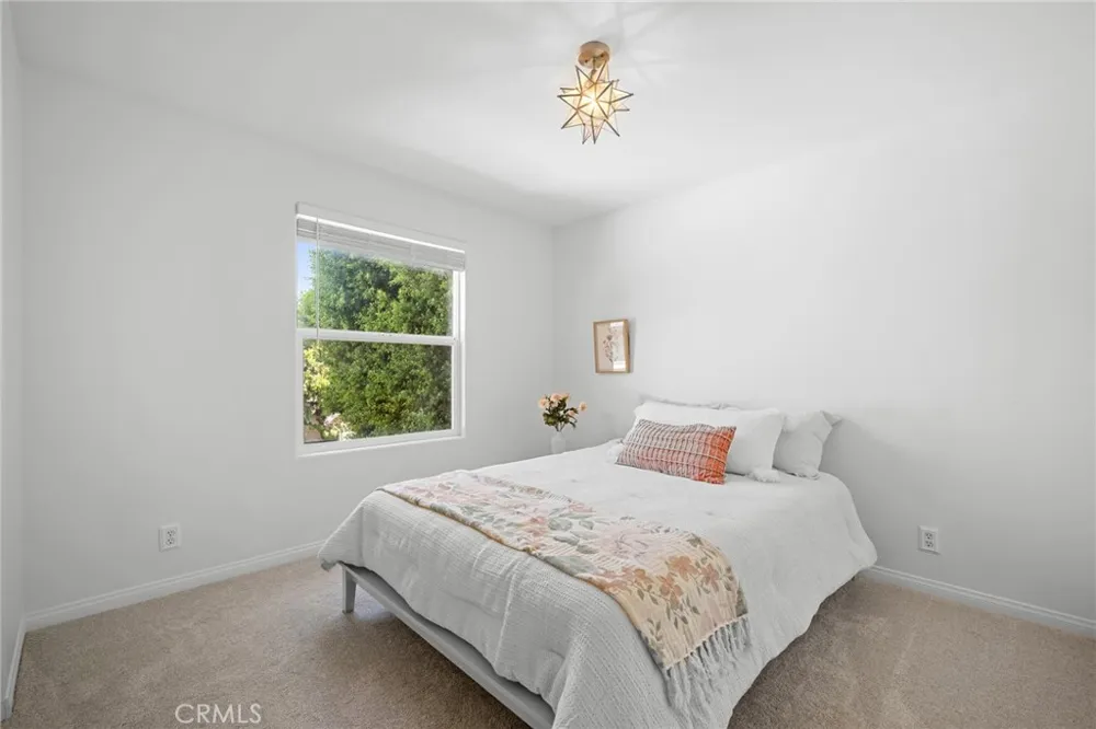 7101 Oso Avenue #14 Winnetka, CA 91306