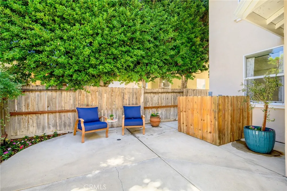 7101 Oso Avenue #14 Winnetka, CA 91306