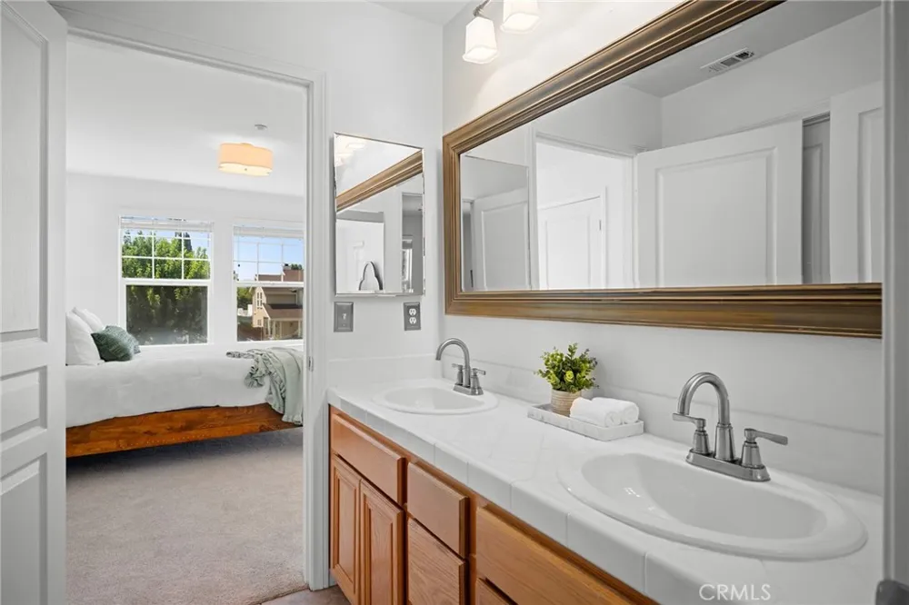 7101 Oso Avenue #14 Winnetka, CA 91306