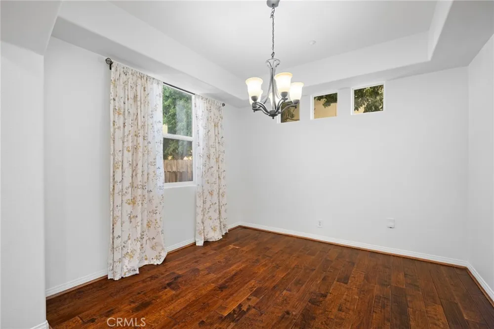 7101 Oso Avenue #14 Winnetka, CA 91306