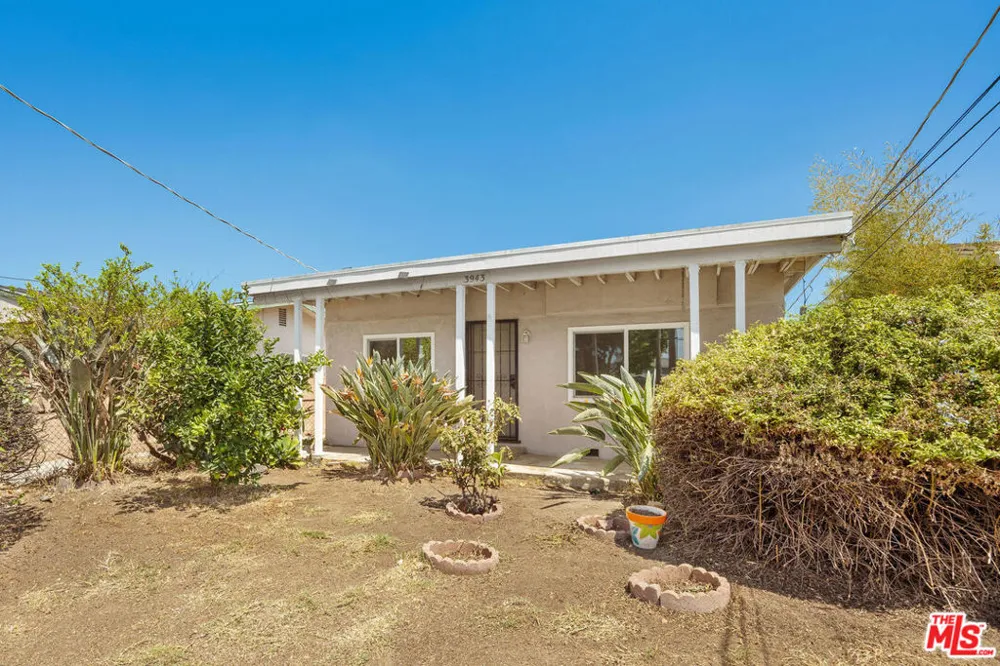 3943 Seneca Avenue Los Angeles, CA 90039