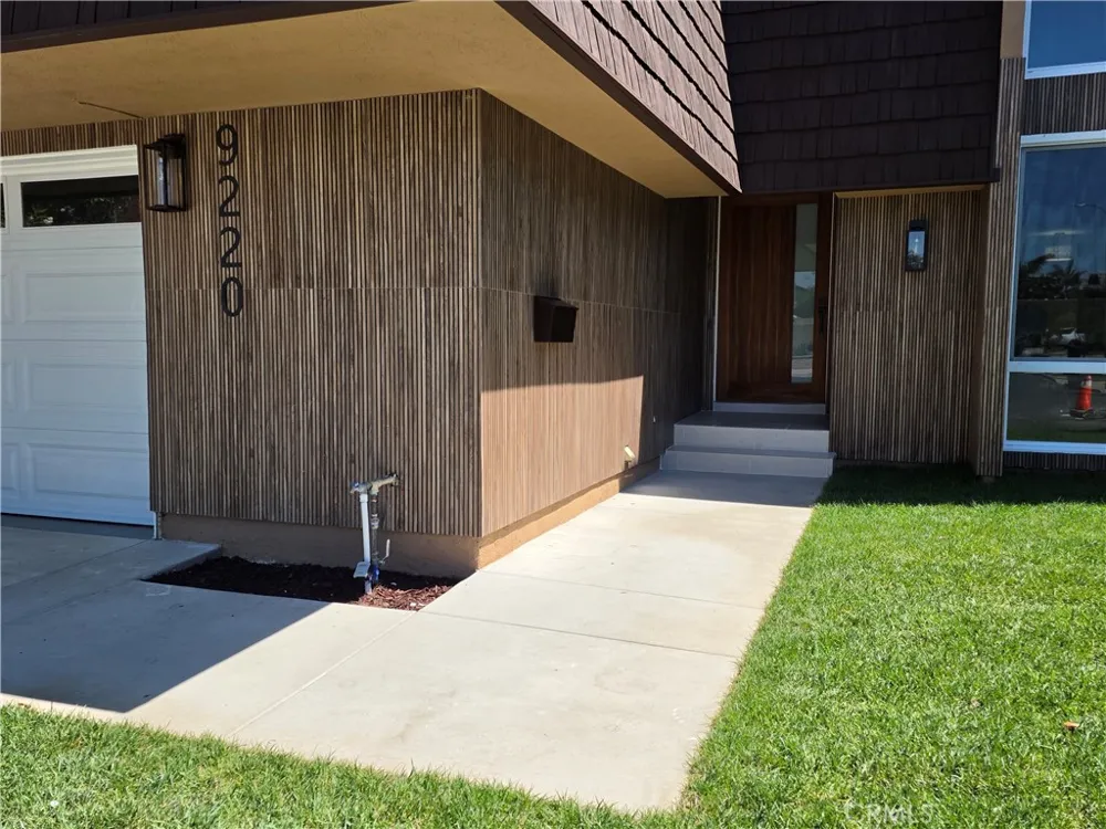 9220 Whitney Cypress, CA 90630