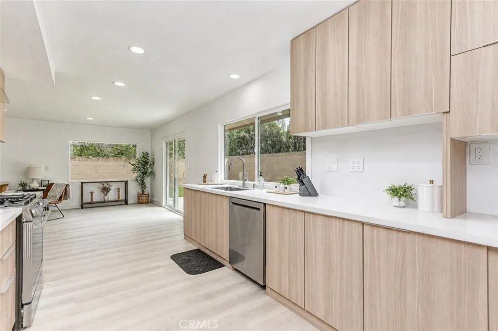 9220 Whitney Cypress, CA 90630