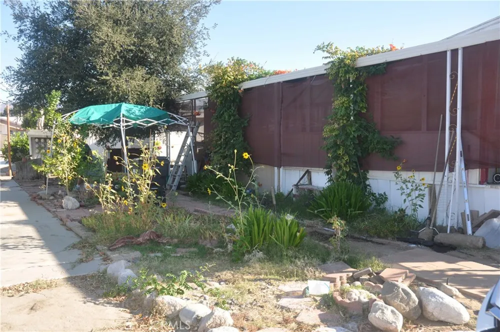 44725 E FLORIDA AVENUE #70 Hemet, CA 92544