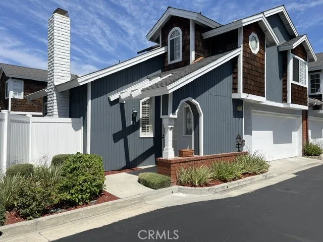 2210 Pacific Ave. #F1 Costa Mesa, CA 92627