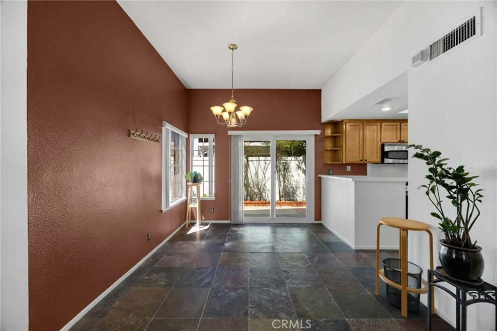 2210 Pacific Ave. #F1 Costa Mesa, CA 92627