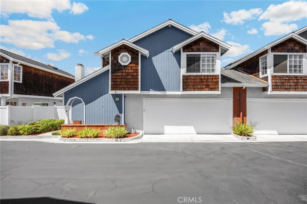 2210 Pacific Ave. #F1 Costa Mesa, CA 92627