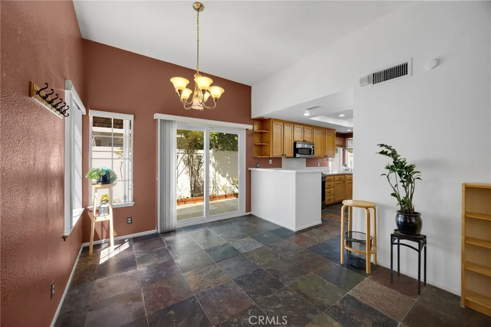 2210 Pacific Ave. #F1 Costa Mesa, CA 92627