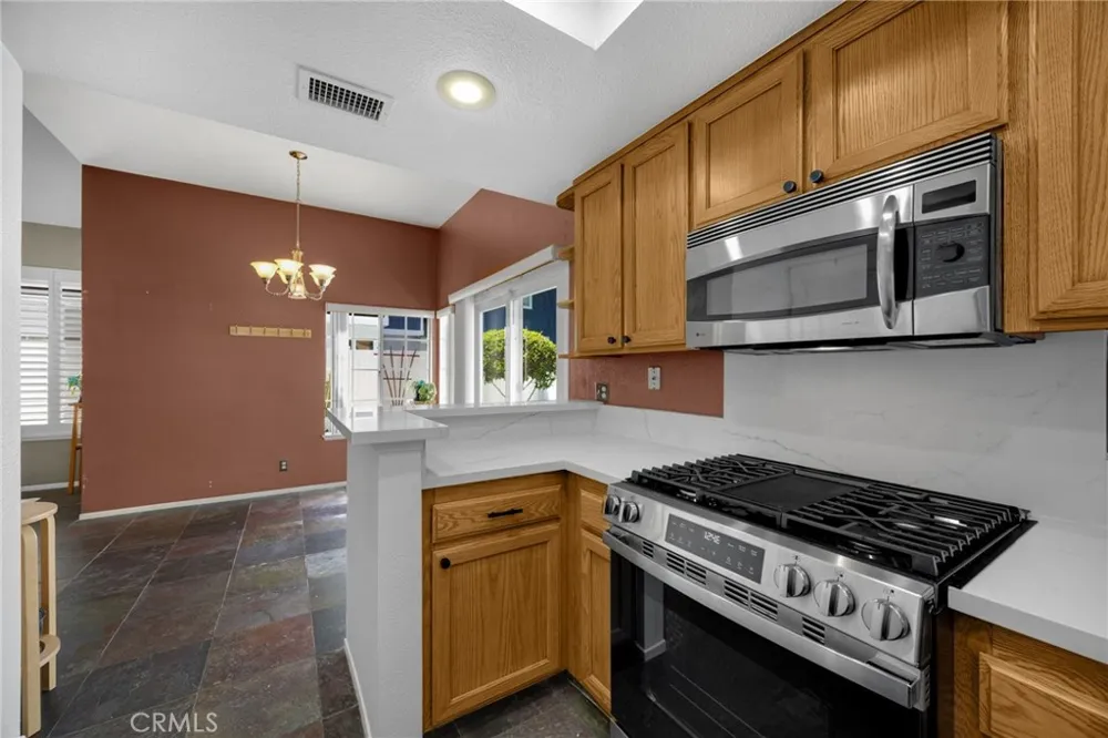 2210 Pacific Ave. #F1 Costa Mesa, CA 92627