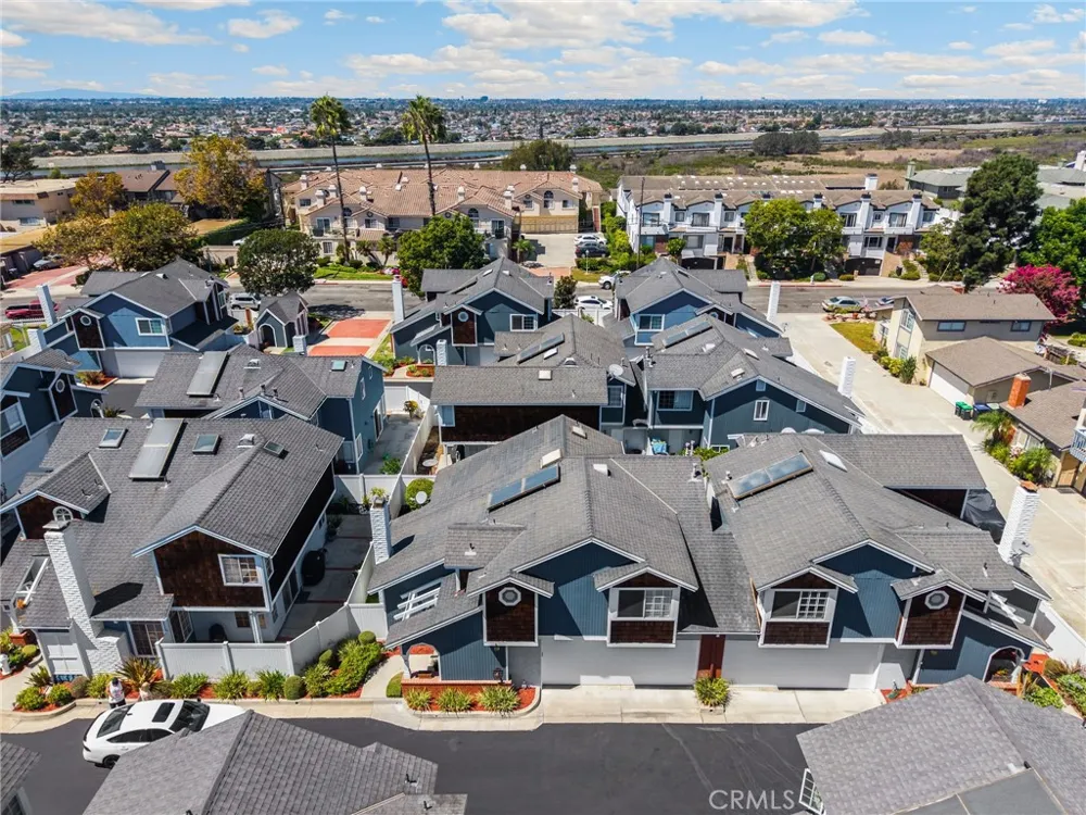 2210 Pacific Ave. #F1 Costa Mesa, CA 92627