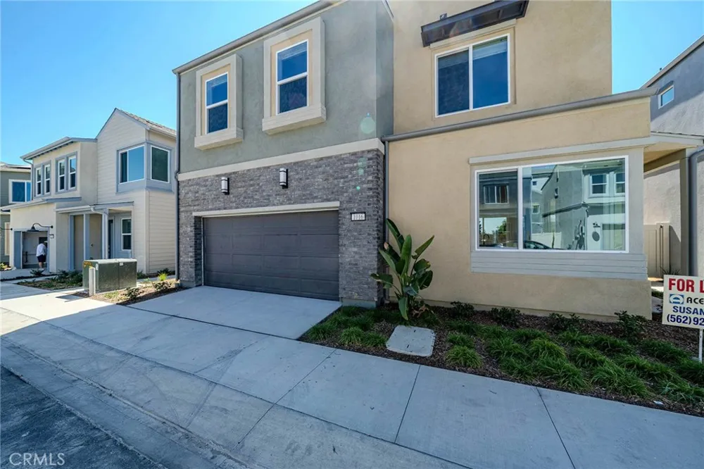 1016 Citron Rd. Fullerton, CA 92835