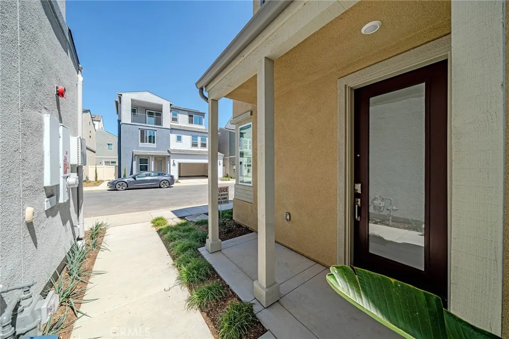 1016 Citron Rd. Fullerton, CA 92835