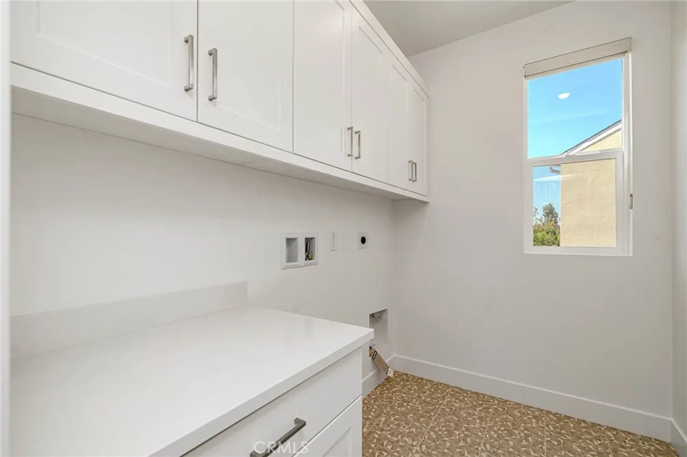 1002 Citron Fullerton, CA 92835