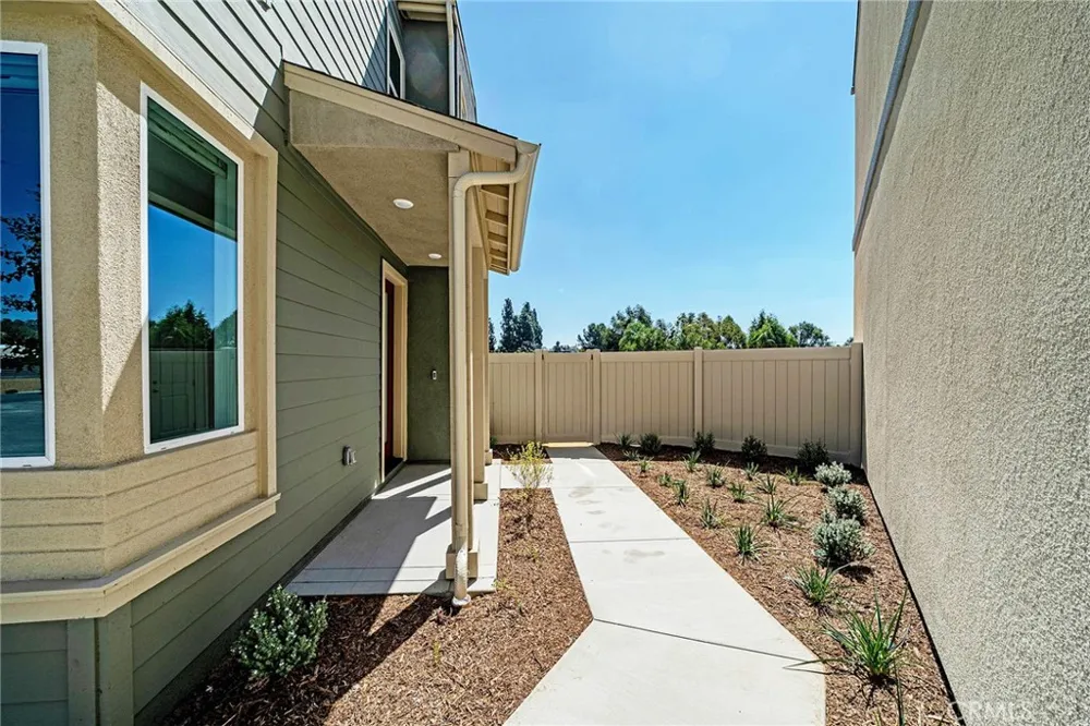 1002 Citron Fullerton, CA 92835