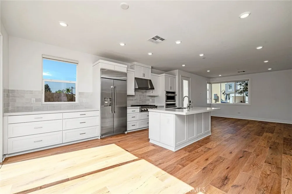 1002 Citron Fullerton, CA 92835