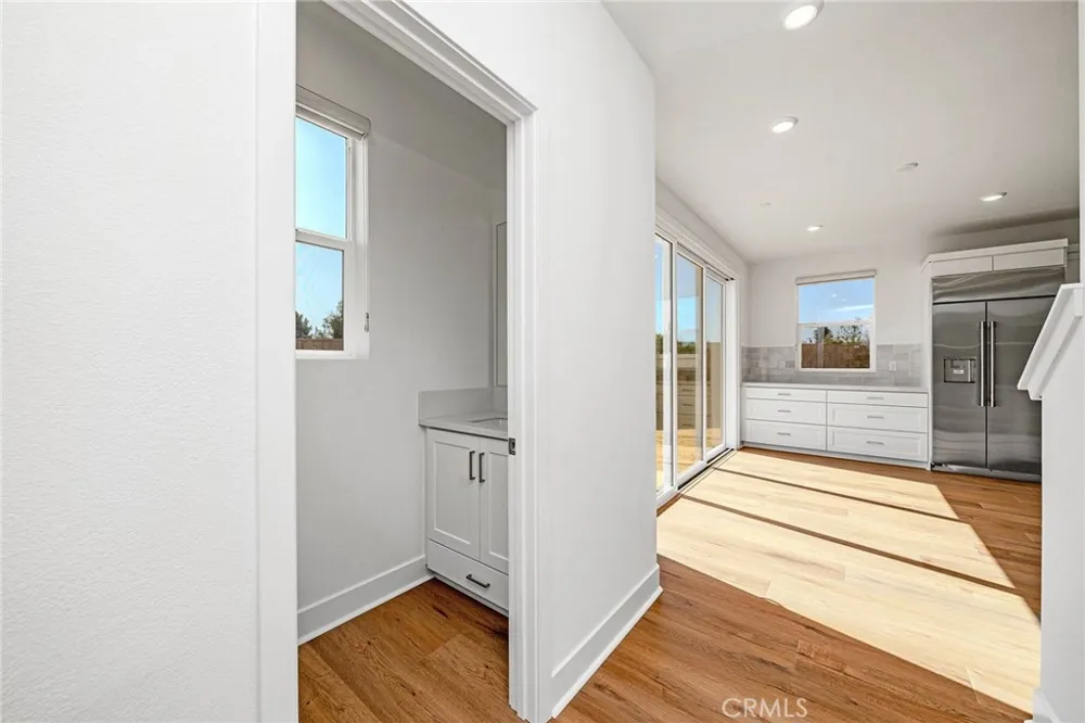 1002 Citron Fullerton, CA 92835