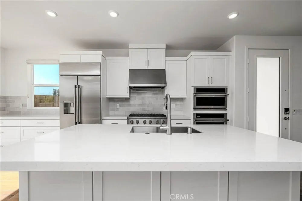 1002 Citron Fullerton, CA 92835