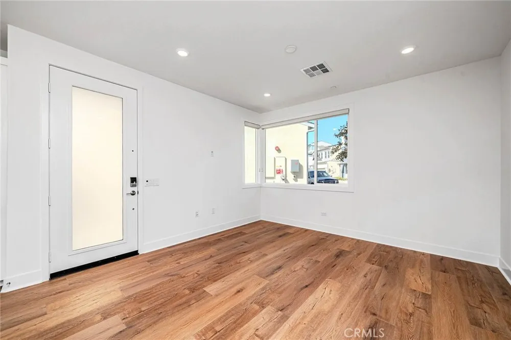 1002 Citron Fullerton, CA 92835