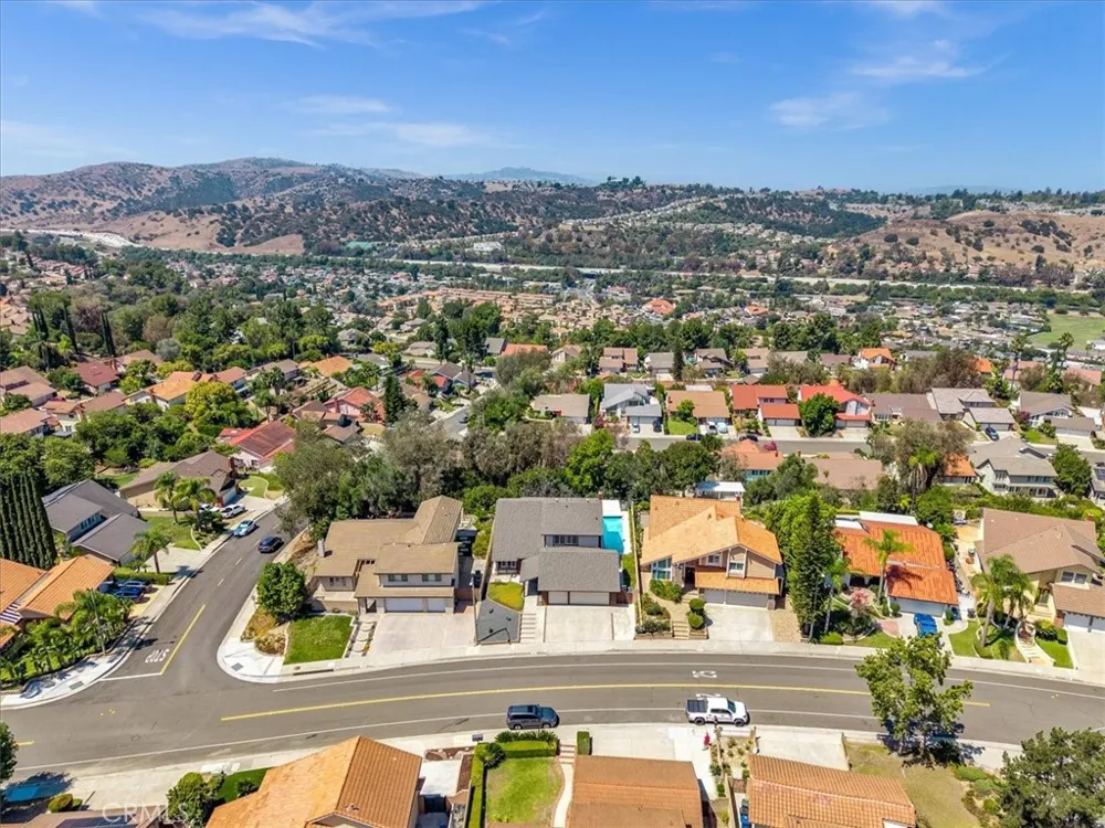 3315 Hawkwood Diamond Bar, CA 91765