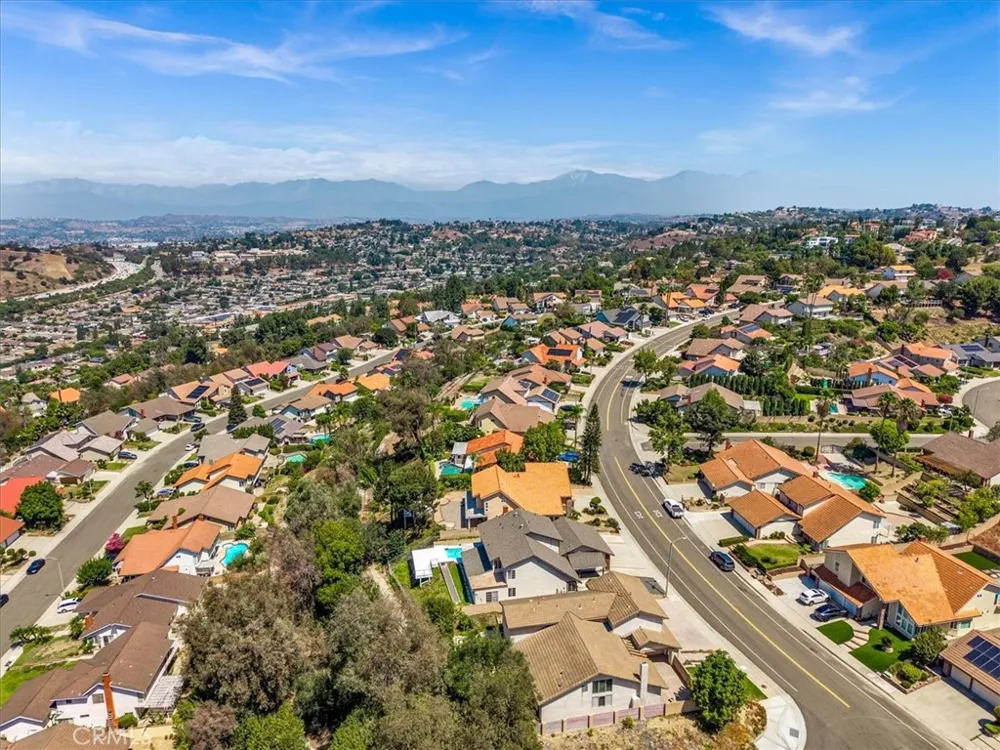 3315 Hawkwood Diamond Bar, CA 91765