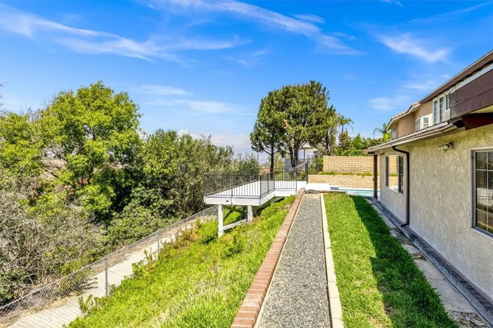 3315 Hawkwood Diamond Bar, CA 91765