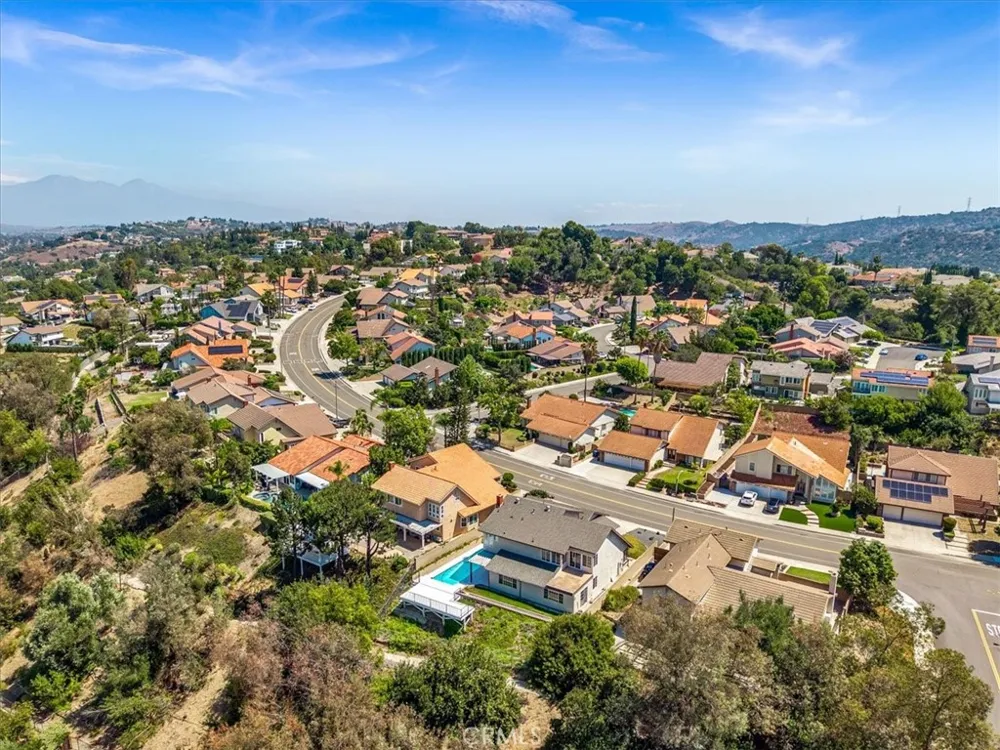 3315 Hawkwood Diamond Bar, CA 91765