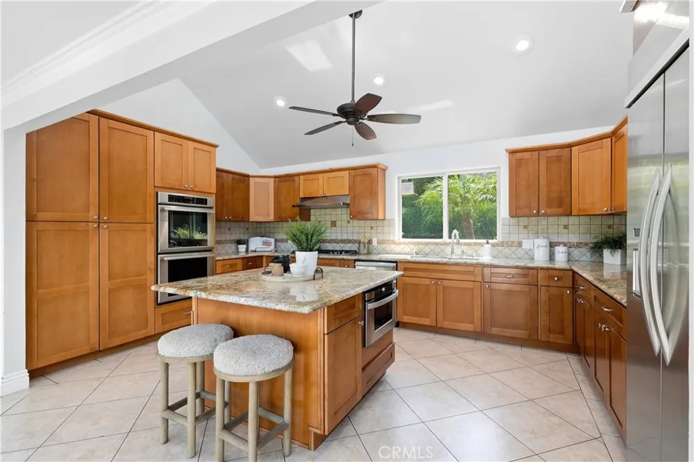 5565 Mountain View Place Yorba Linda, CA 92886
