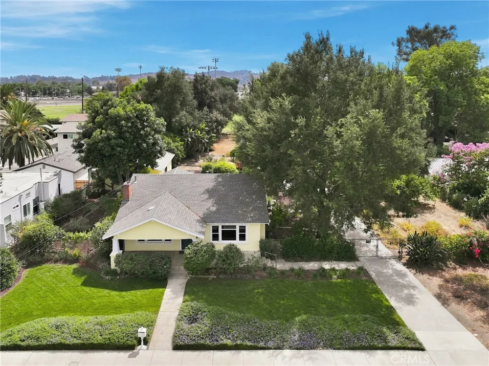 1436 3rd La Verne, CA 91750