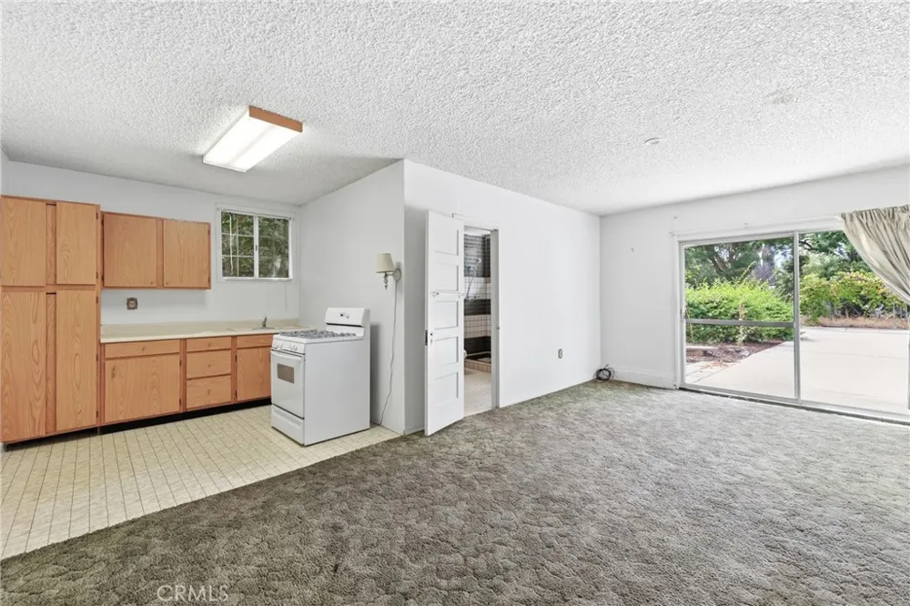 1436 3rd La Verne, CA 91750