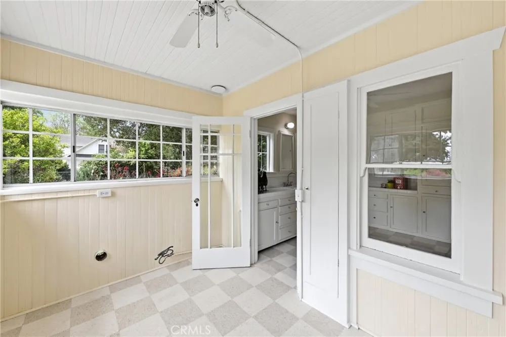 1436 3rd La Verne, CA 91750