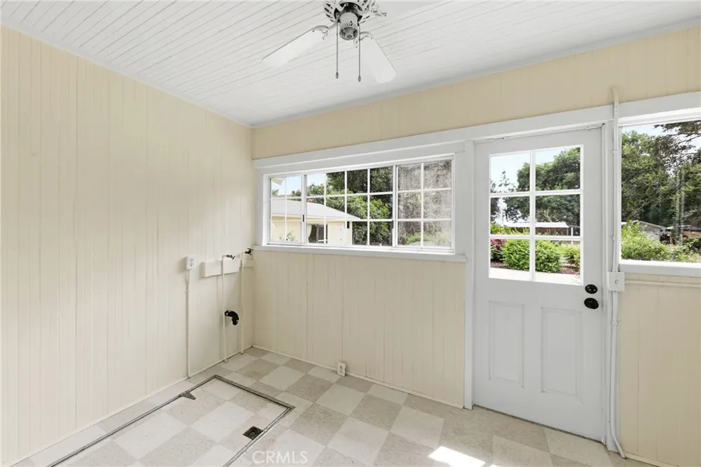 1436 3rd La Verne, CA 91750