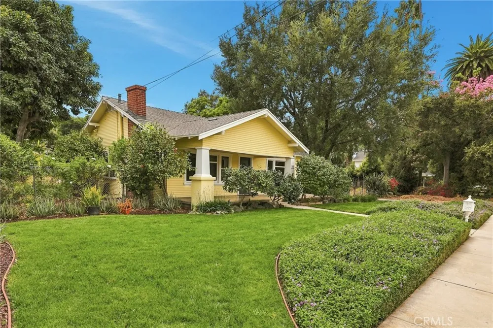 1436 3rd La Verne, CA 91750