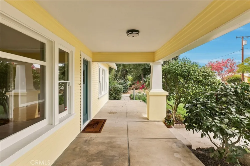 1436 3rd La Verne, CA 91750