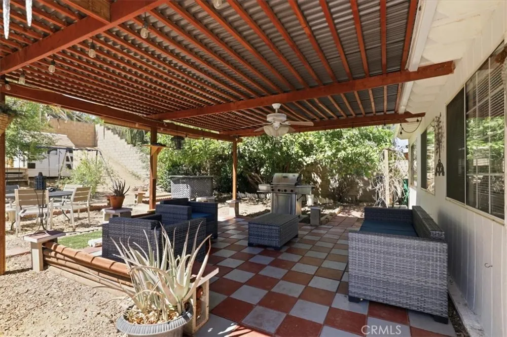 37411 Litchfield Palmdale, CA 93550
