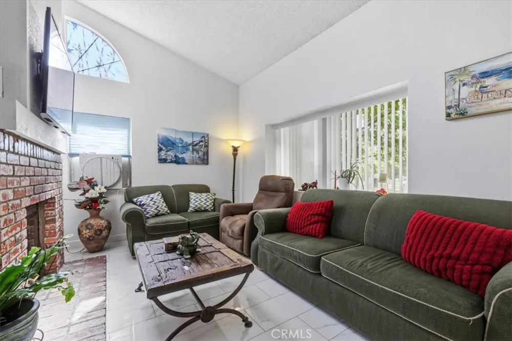 37411 Litchfield Palmdale, CA 93550