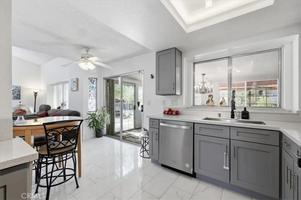 37411 Litchfield Palmdale, CA 93550