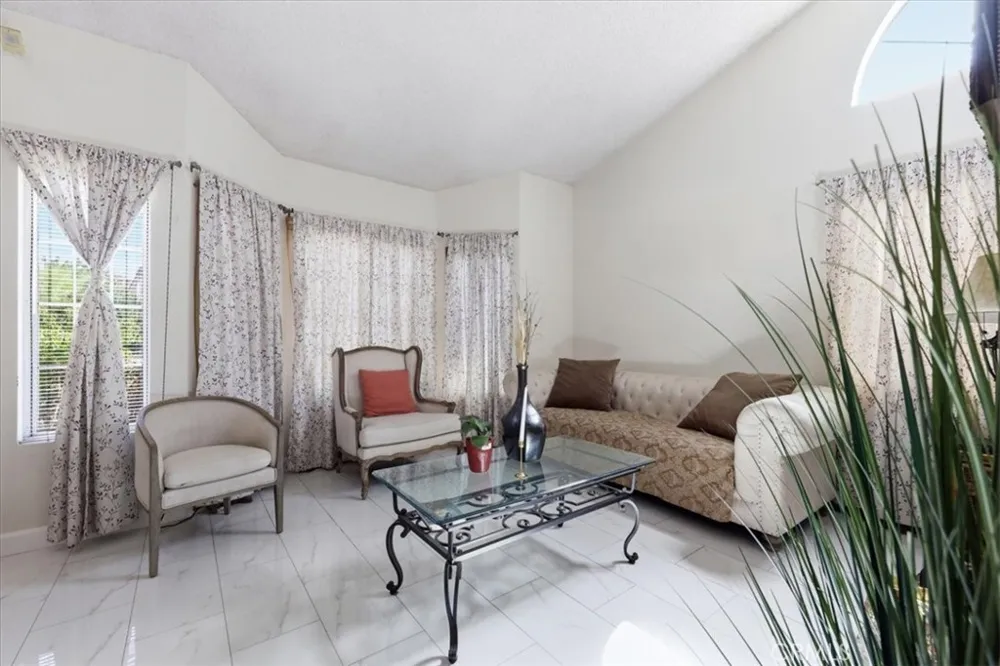 37411 Litchfield Palmdale, CA 93550