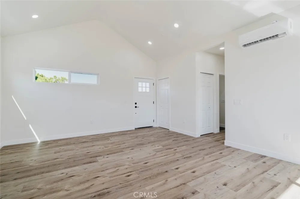 5732 Willowcrest Avenue #2 North Hollywood, CA 91601