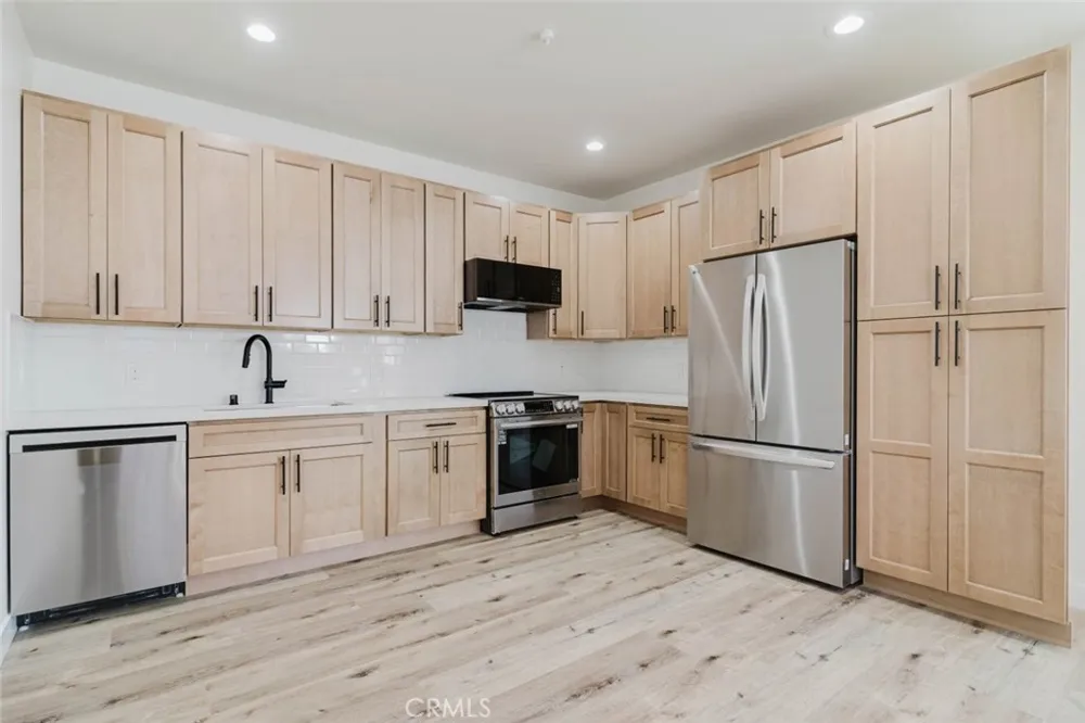 5732 Willowcrest Avenue #2 North Hollywood, CA 91601